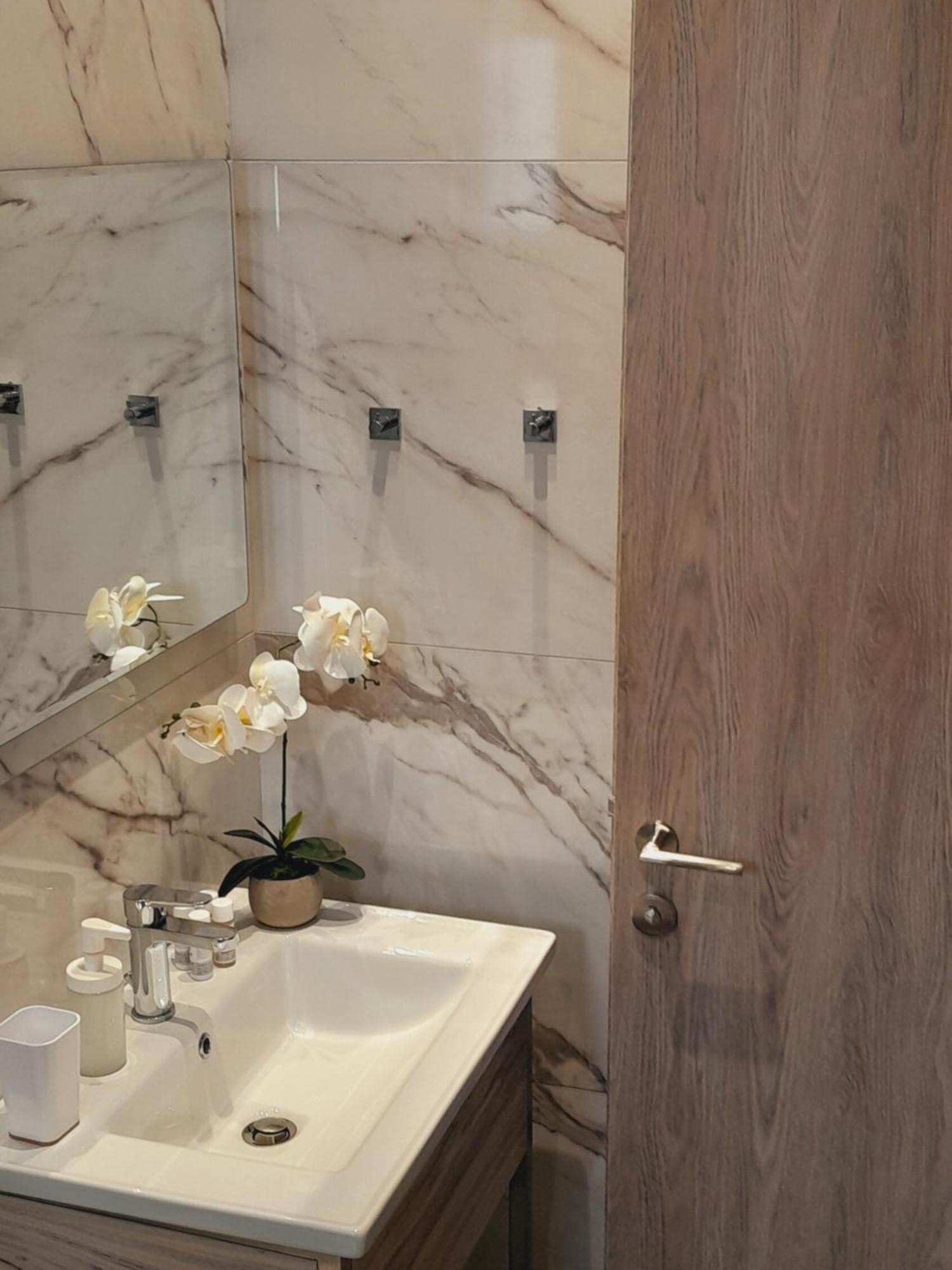Anel Rooms Himara Kültér fotó