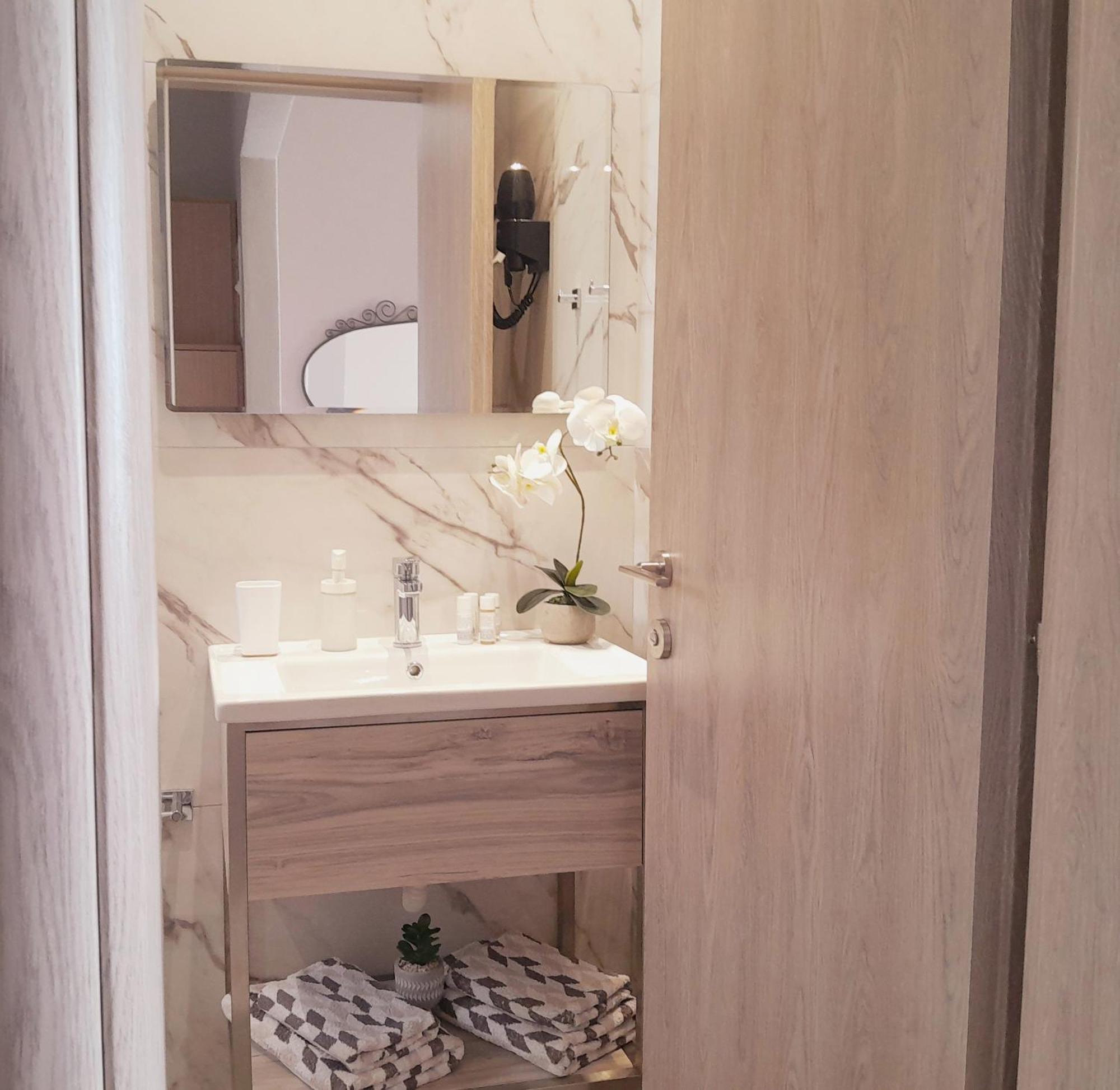 Anel Rooms Himara Kültér fotó