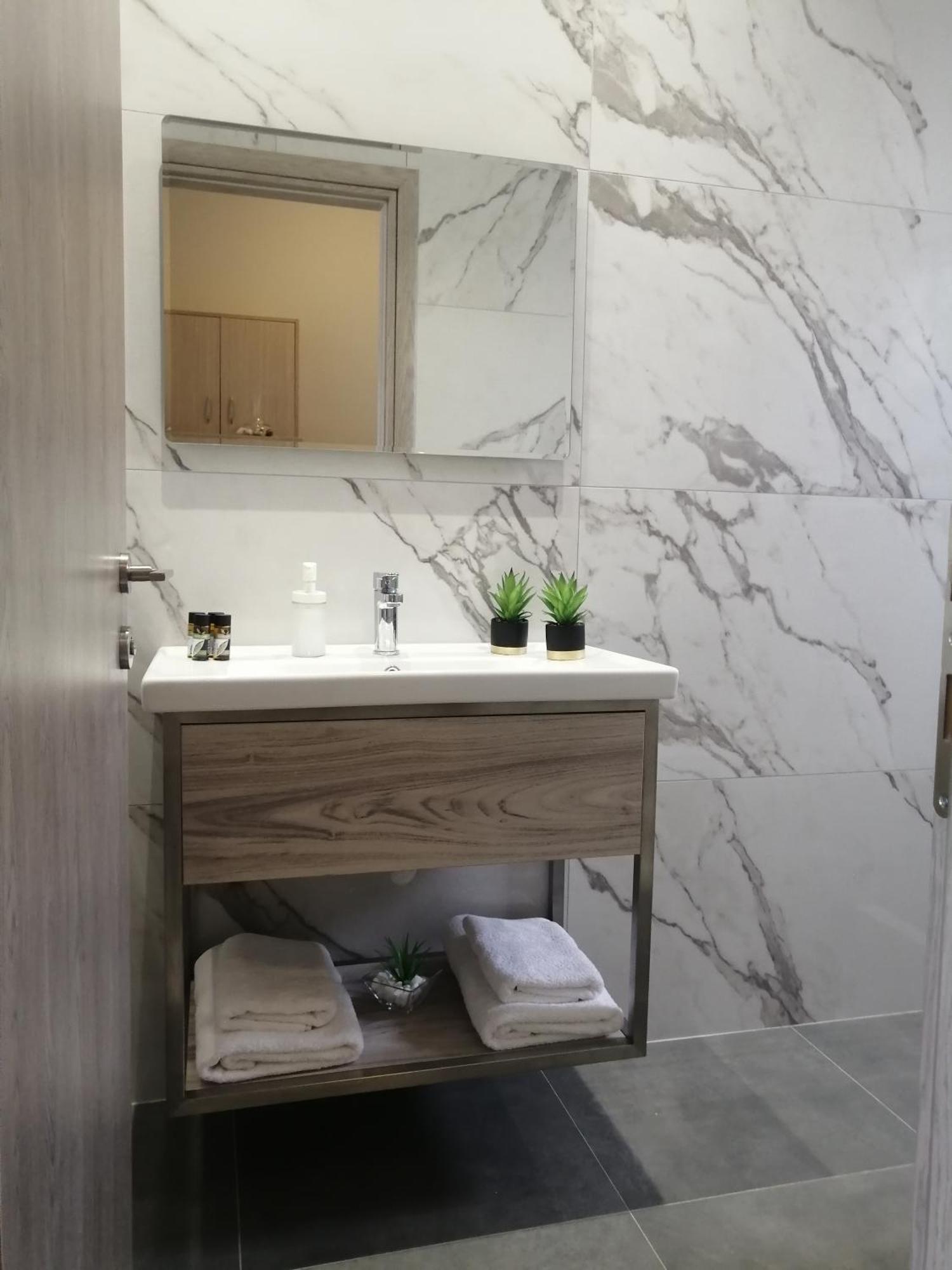 Anel Rooms Himara Kültér fotó